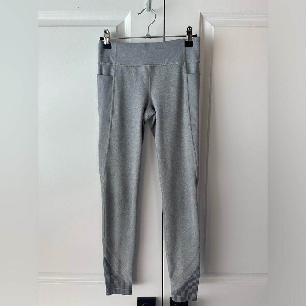 Athleta Girl Trust Fall Tight Gray (Size XL/14)